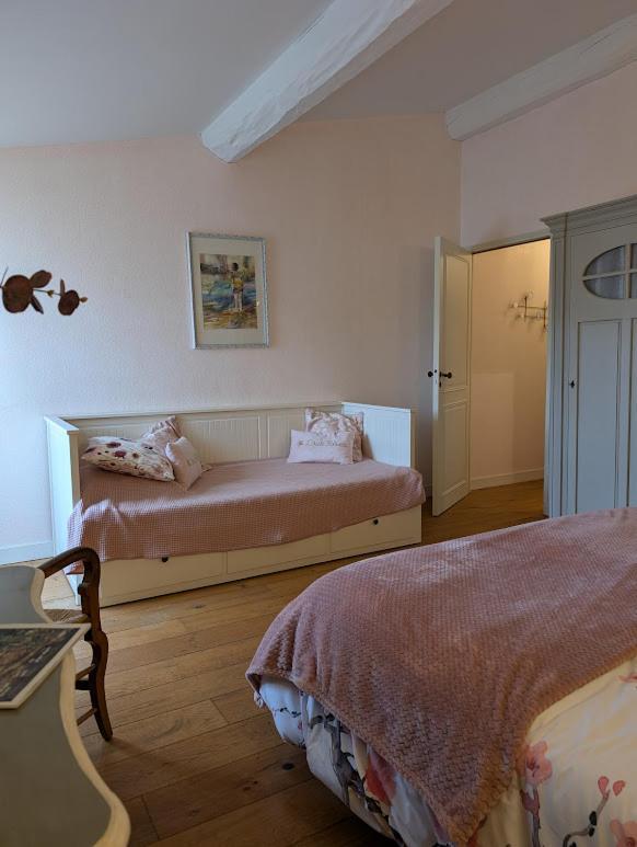 Le Puits Sainte Claire Bed & Breakfast Courcon Exterior photo
